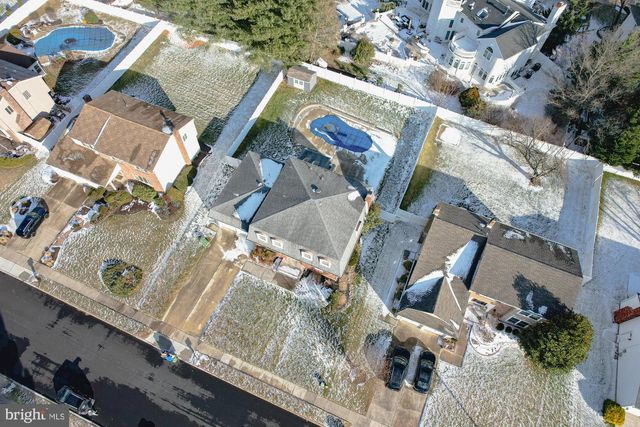 1542 CHALET DR, Cherry Hill, NJ 08003