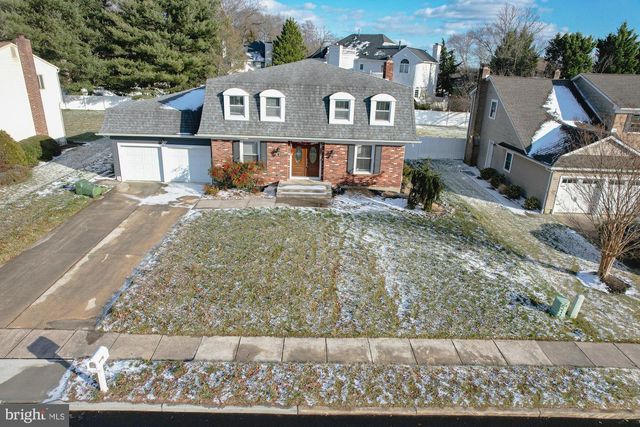 1542 CHALET DR, Cherry Hill, NJ 08003