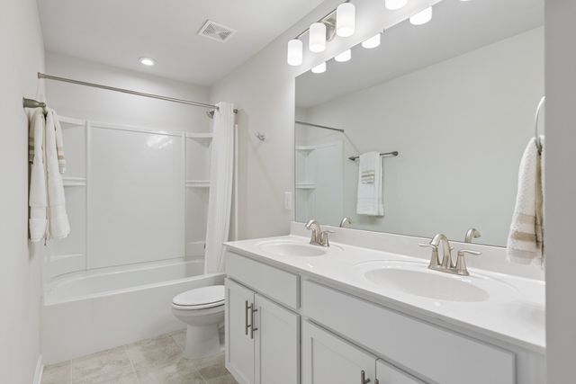 521 Medwyk Dr, Lebanon, TN 37090