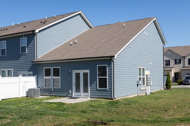 521 Medwyk Dr, Lebanon, TN 37090