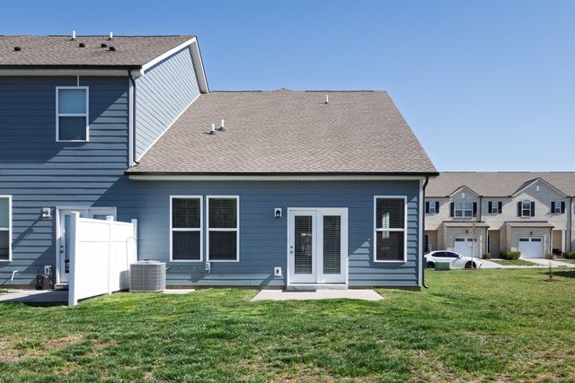 521 Medwyk Dr, Lebanon, TN 37090