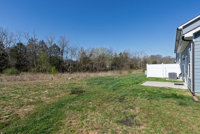 521 Medwyk Dr, Lebanon, TN 37090