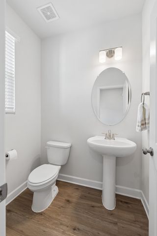 521 Medwyk Dr, Lebanon, TN 37090