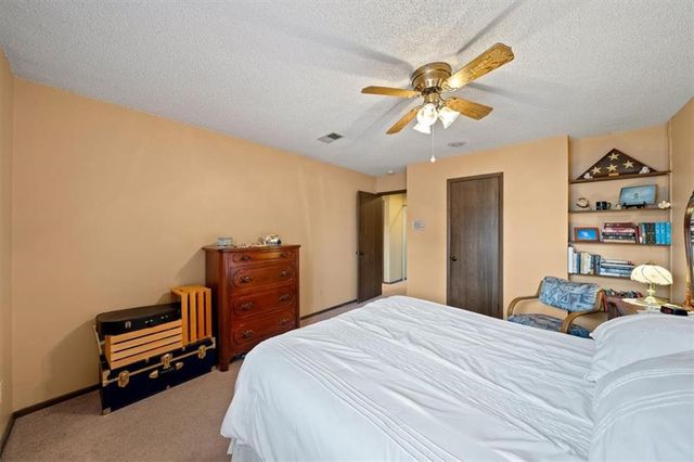 6010 E 127th Street, Grandview, MO 64030