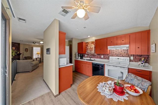 6010 E 127th Street, Grandview, MO 64030