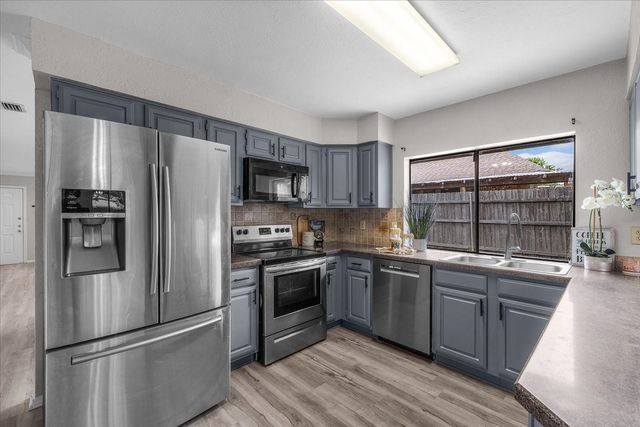 3120 Mayfair Drive, Carrollton, TX 75007