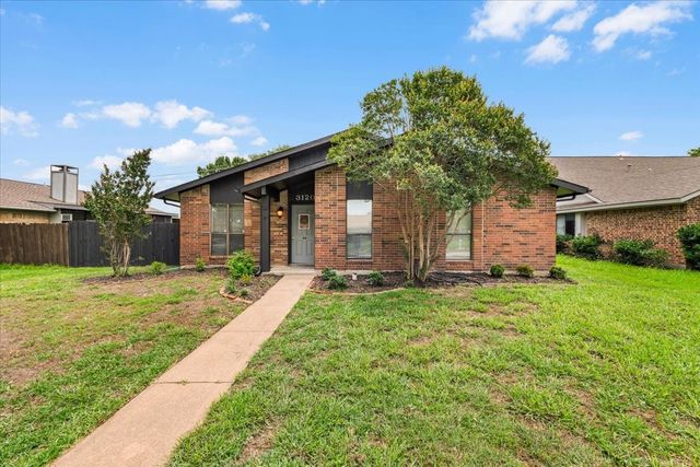 3120 Mayfair Drive, Carrollton, TX 75007