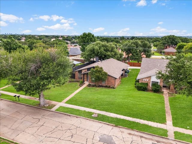 3120 Mayfair Drive, Carrollton, TX 75007