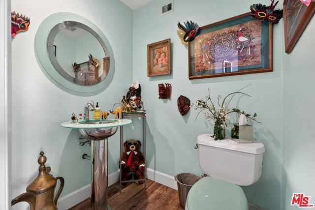 600 W 9th Street 1512, Los Angeles, CA 90015
