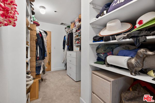 600 W 9th Street 1512, Los Angeles, CA 90015