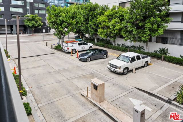 600 W 9th Street 1512, Los Angeles, CA 90015