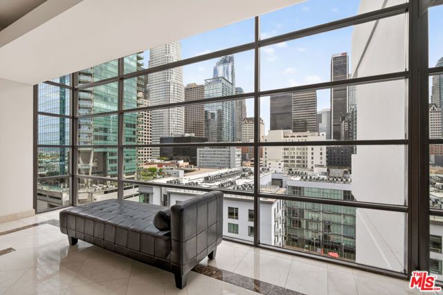 600 W 9th Street 1512, Los Angeles, CA 90015