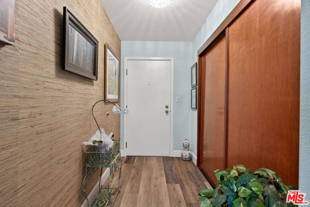 600 W 9th Street 1512, Los Angeles, CA 90015