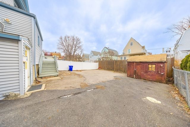 31 Seattle St 1, Boston, MA 02134