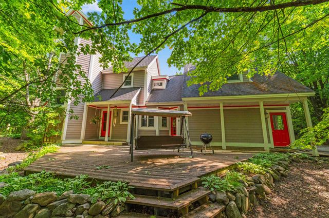 10552 Craig Road, Peninsula Twp, MI 49686