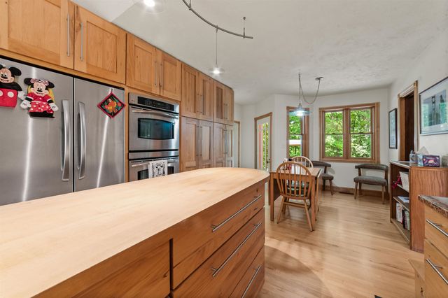 10552 Craig Road, Peninsula Twp, MI 49686