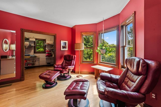 10552 Craig Road, Peninsula Twp, MI 49686