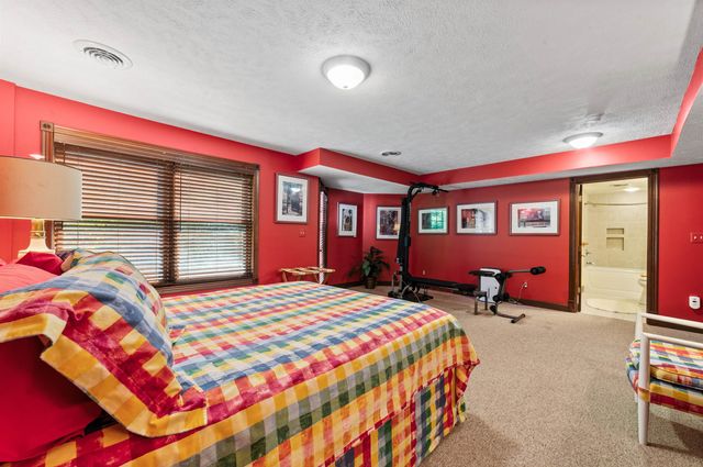 10552 Craig Road, Peninsula Twp, MI 49686