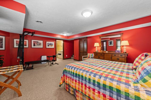 10552 Craig Road, Peninsula Twp, MI 49686