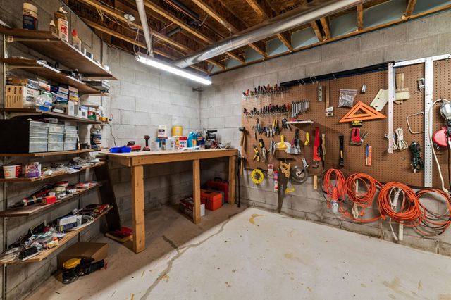 10552 Craig Road, Peninsula Twp, MI 49686