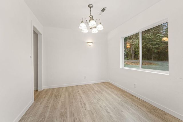 1707 Foots Creek L Fork Road, Gold Hill, OR 97525