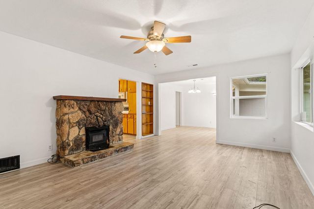 1707 Foots Creek L Fork Road, Gold Hill, OR 97525