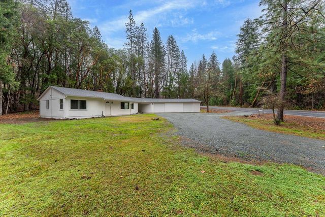1707 Foots Creek L Fork Road, Gold Hill, OR 97525