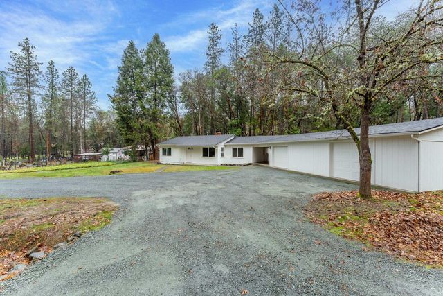 1707 Foots Creek L Fork Road, Gold Hill, OR 97525