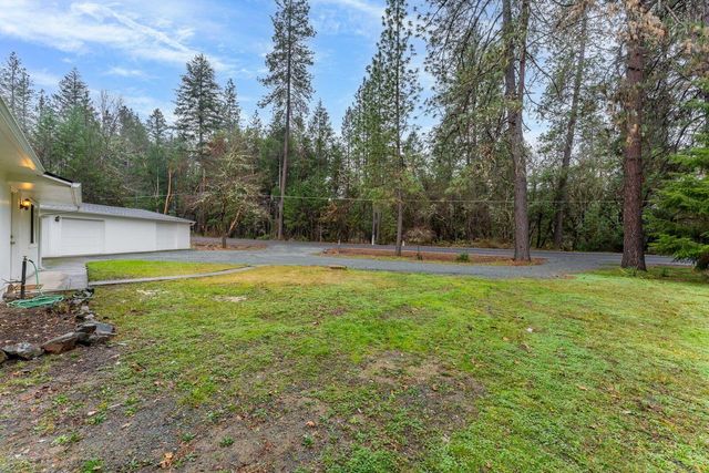 1707 Foots Creek L Fork Road, Gold Hill, OR 97525