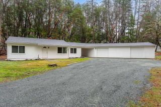 1707 Foots Creek L Fork Road, Gold Hill, OR 97525