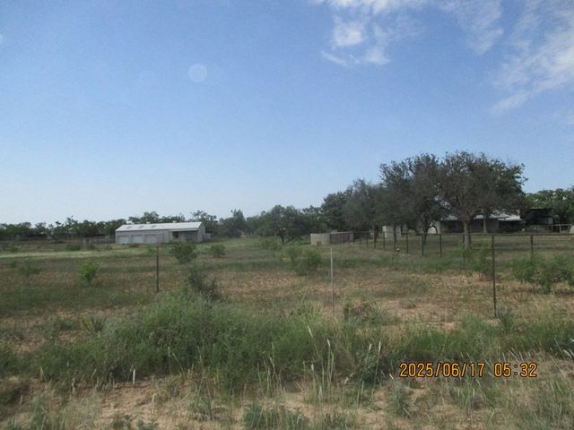 420 Juniper Road, Bronte, TX 76933
