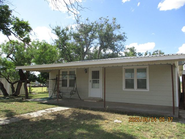 420 Juniper Road, Bronte, TX 76933