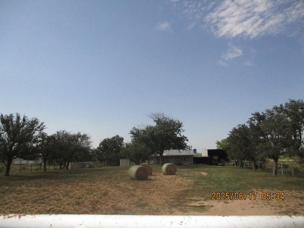 420 Juniper Road, Bronte, TX 76933