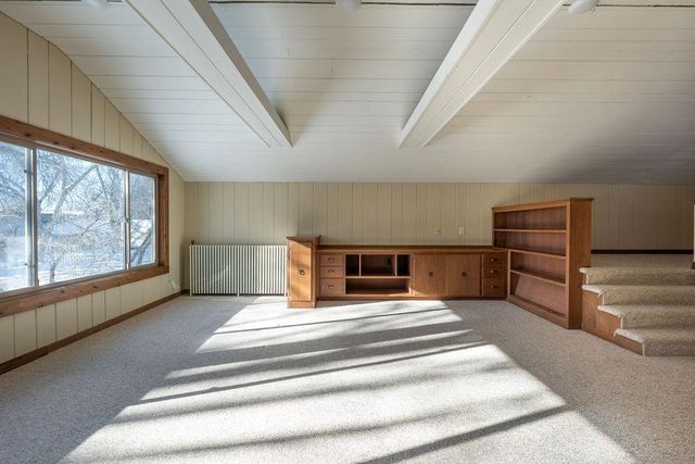 624 10th Street SW, Willmar, MN 56201