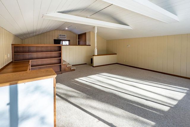 624 10th Street SW, Willmar, MN 56201