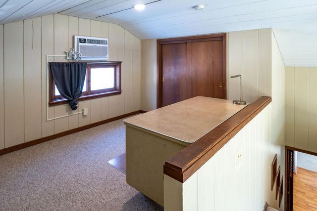 624 10th Street SW, Willmar, MN 56201