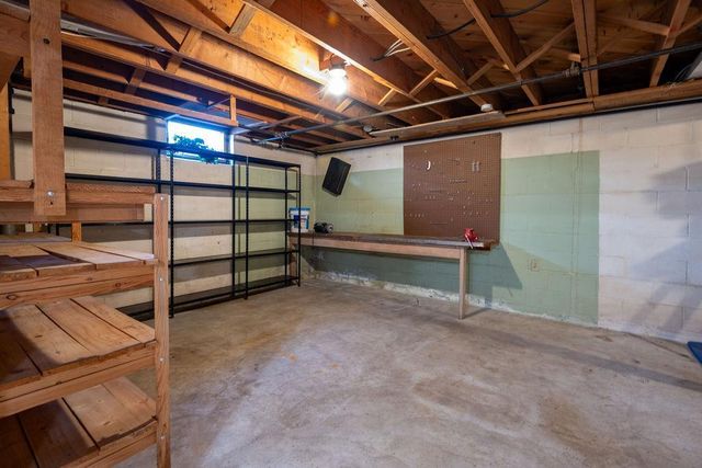 624 10th Street SW, Willmar, MN 56201