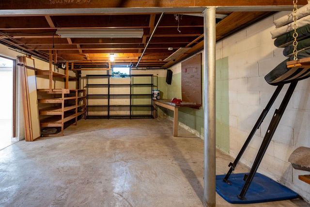 624 10th Street SW, Willmar, MN 56201