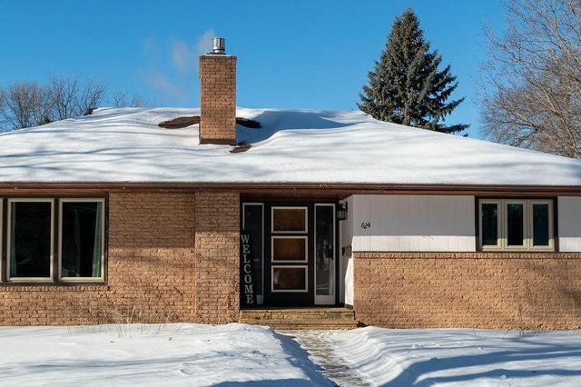 624 10th Street SW, Willmar, MN 56201