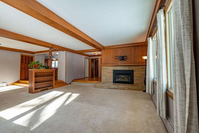 624 10th Street SW, Willmar, MN 56201