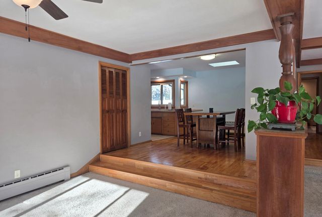 624 10th Street SW, Willmar, MN 56201