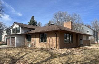 624 10th Street SW, Willmar, MN 56201