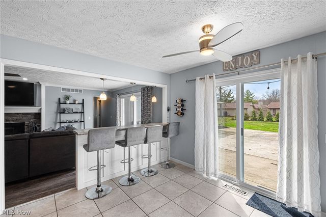 10810 Gate Post Road, Strongsville, OH 44149