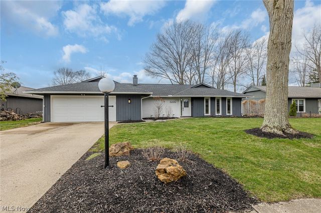 10810 Gate Post Road, Strongsville, OH 44149