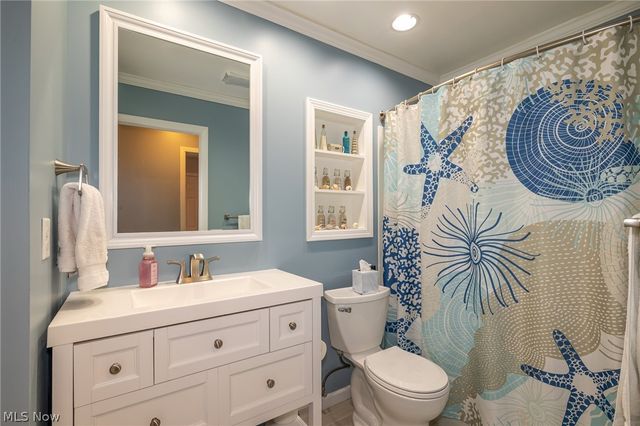 10810 Gate Post Road, Strongsville, OH 44149