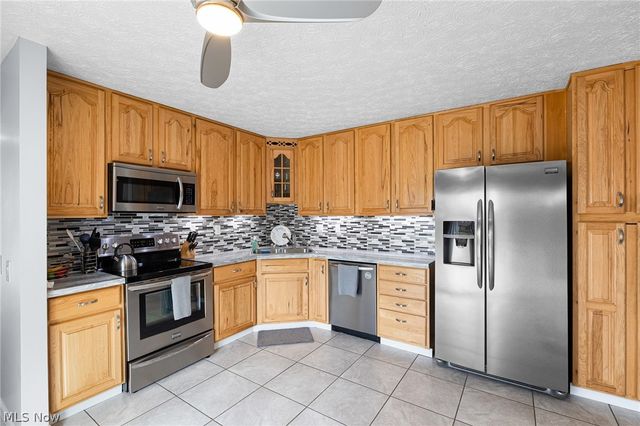 10810 Gate Post Road, Strongsville, OH 44149