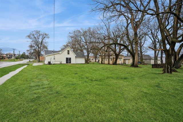 100 E Prairie Street, Truro, IA 50257