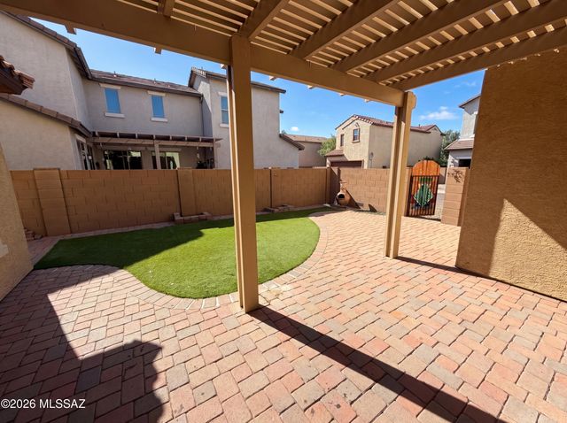 10919 E Midnight Moon Lane, Tucson, AZ 85747