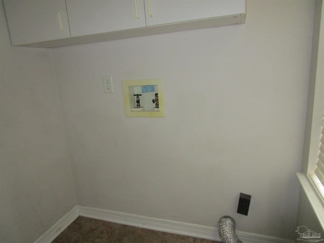 5191 Goshawk Dr, Milton, FL 32570