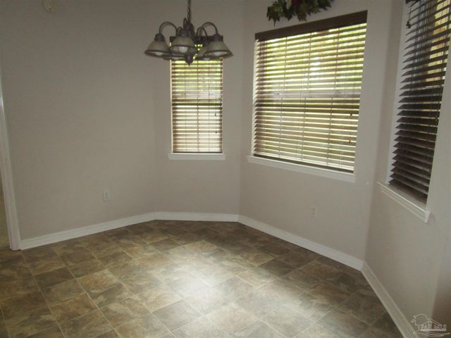 5191 Goshawk Dr, Milton, FL 32570